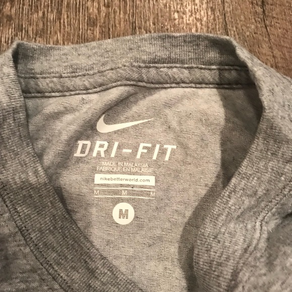 MENS NIKE FOOTBALL TEE - Picture 4 of 5